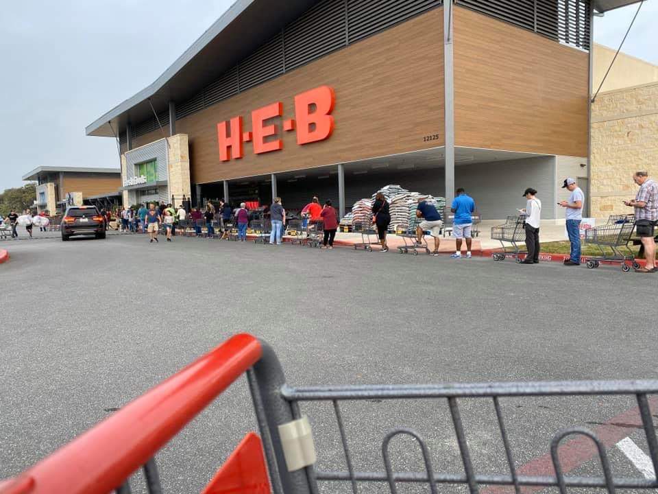 Texans Turn to H-E-B For Supplies