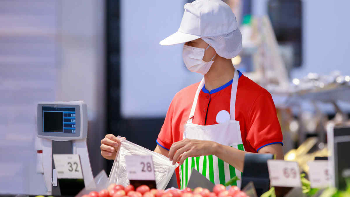 San Francisco Approves Hazard Pay for Grocery Employees