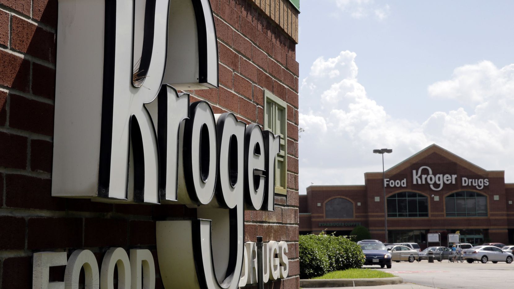 Kroger Provides Aid to Texans