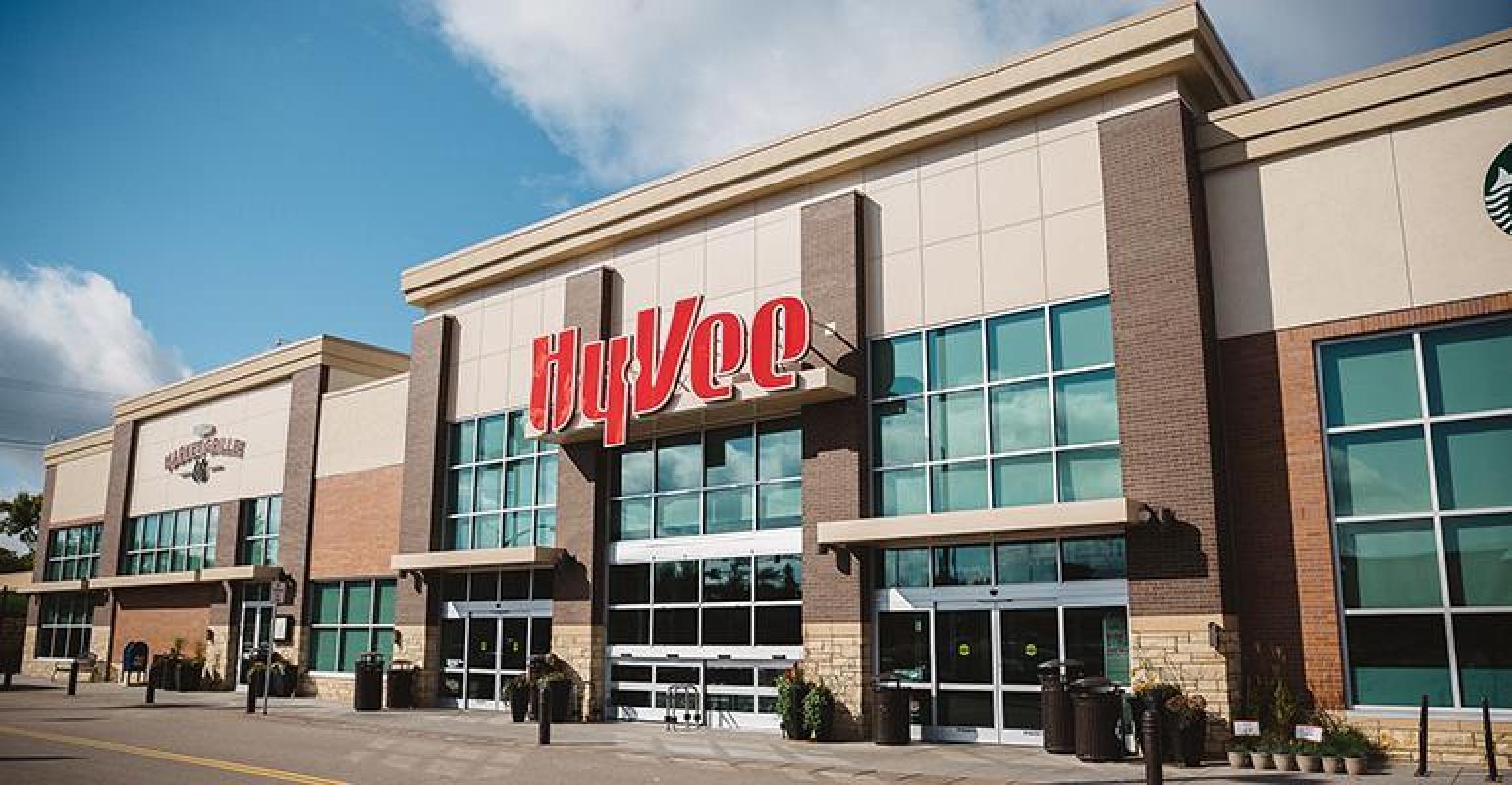 Hy-Vee Introduces Standalone Beverage Format